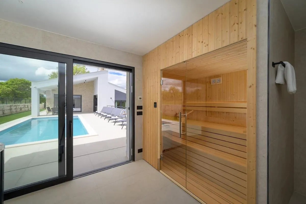 Villa Dianthe By Istrialux Tomisici