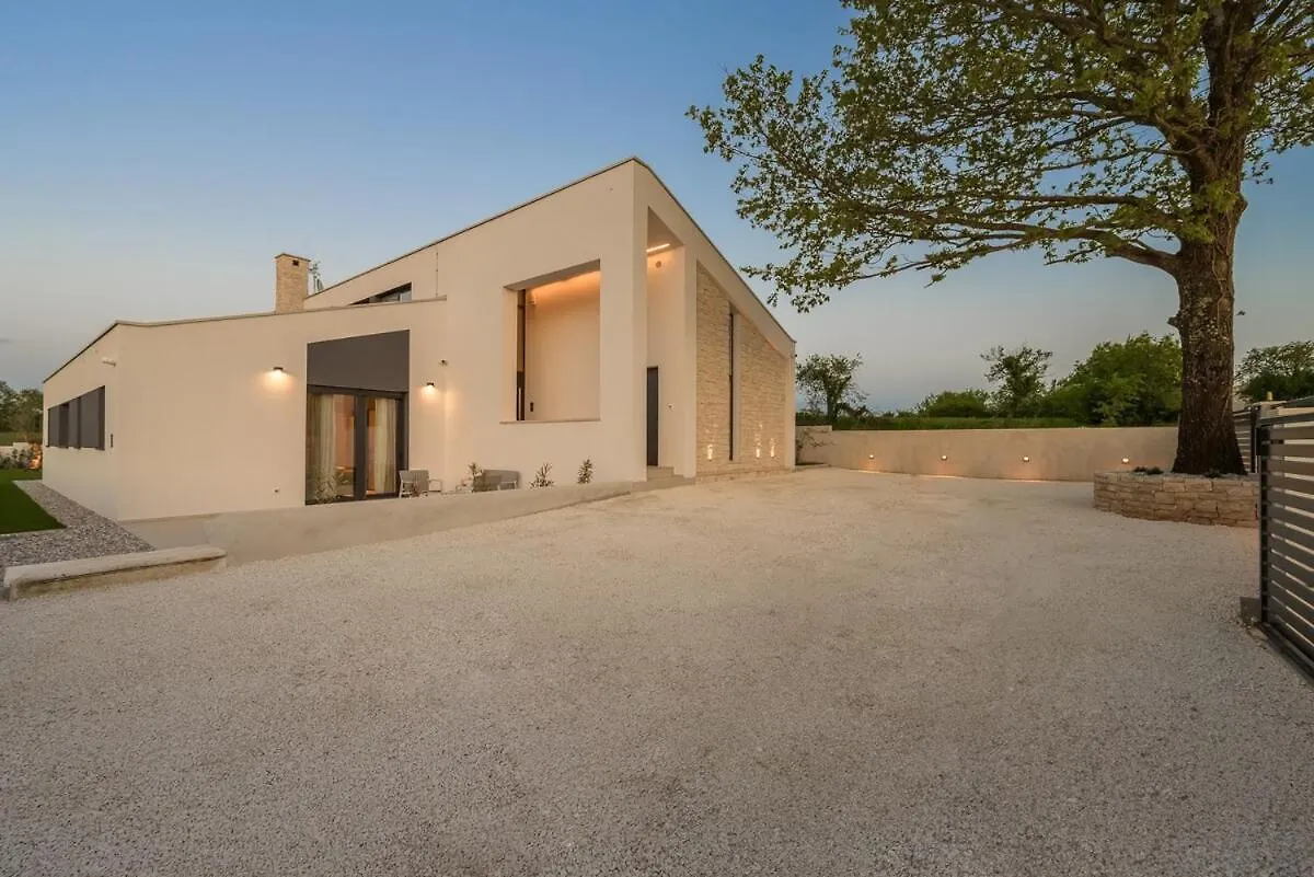 Villa Dianthe By Istrialux Tomisici