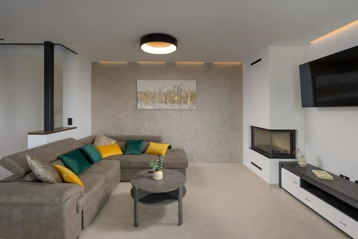 Villa Dianthe By Istrialux Tomisici